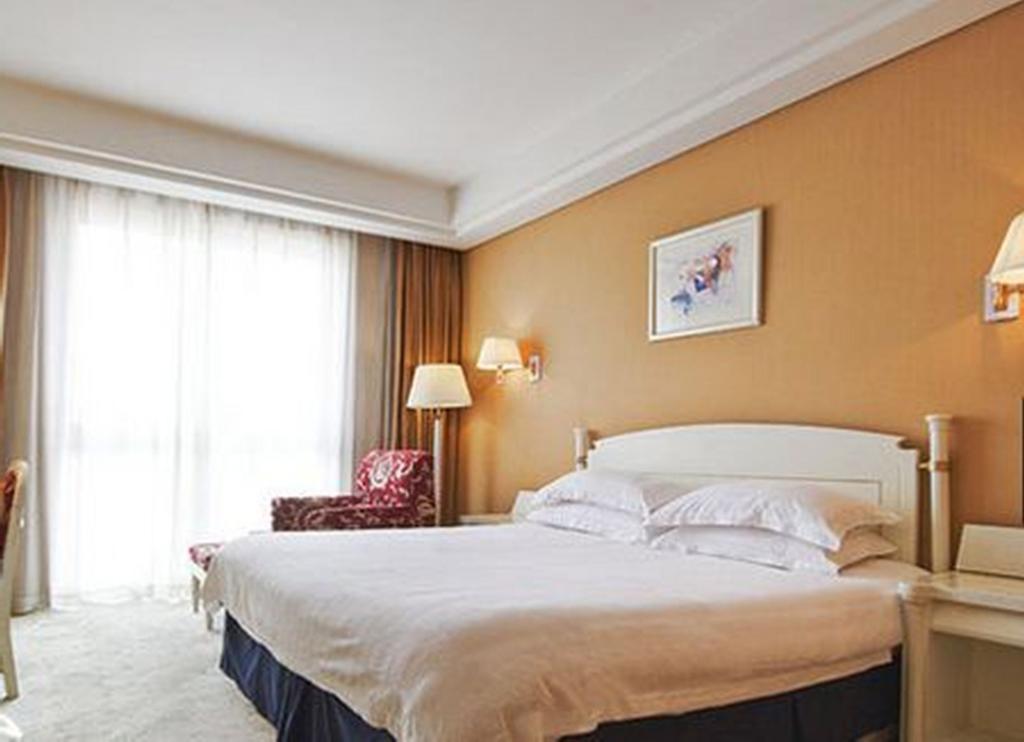 Greentree Inn Shanghai West Huaxia Road Metro Station Express Hotel Zewnętrze zdjęcie